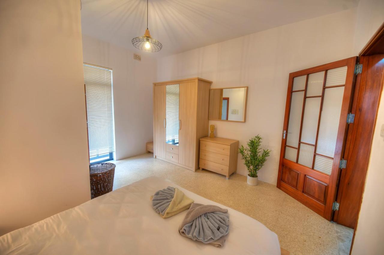 Enormous 3Bedrooms Seafront With Balcony Pdeh1-1 Sliema Luaran gambar